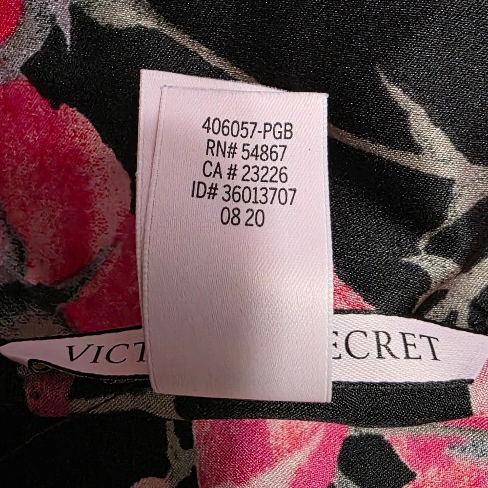 Victoria's Secret Black Pink Floral Silky Pajama Top Monogram Pocket Medium‎